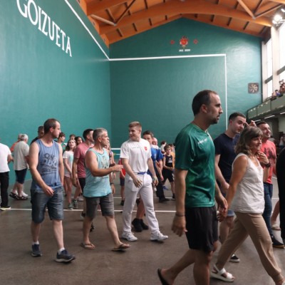 Pilota plazaren inaugurazioa (25).JPG