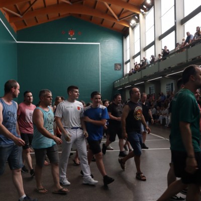 Pilota plazaren inaugurazioa (26).JPG