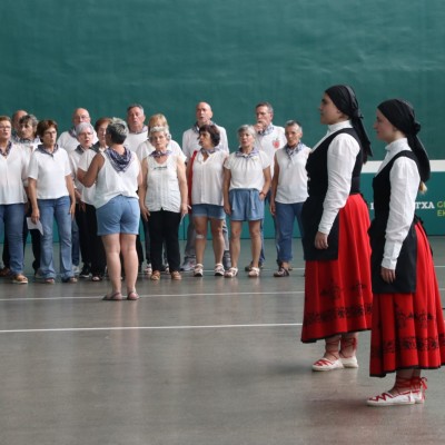 Pilota plazaren inaugurazioa (13).JPG