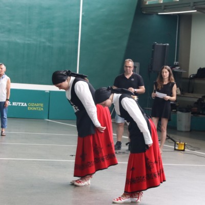 Pilota plazaren inaugurazioa (20).JPG