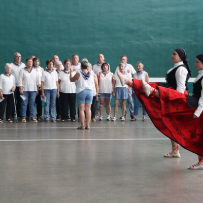 Pilota plazaren inaugurazioa (17).JPG