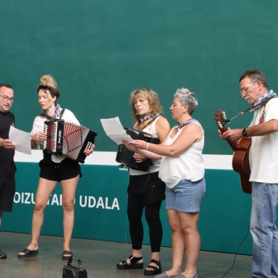 Pilota plazaren inaugurazioa (7).JPG