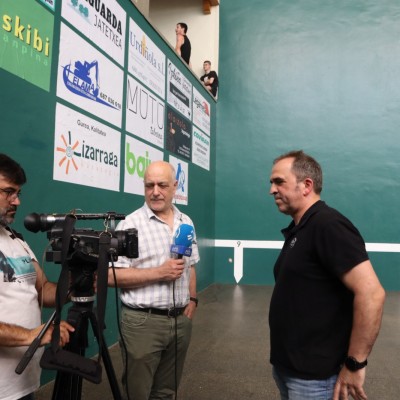 Pilota plazaren inaugurazioa (29).JPG